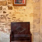 Historique & Confort Moderne, A Pied Apartment *